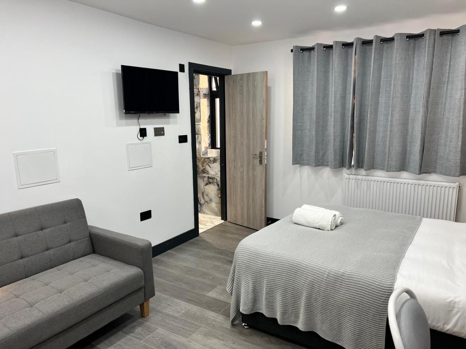 Thandi House Heathrow Airport Ashford  Zewnętrze zdjęcie
