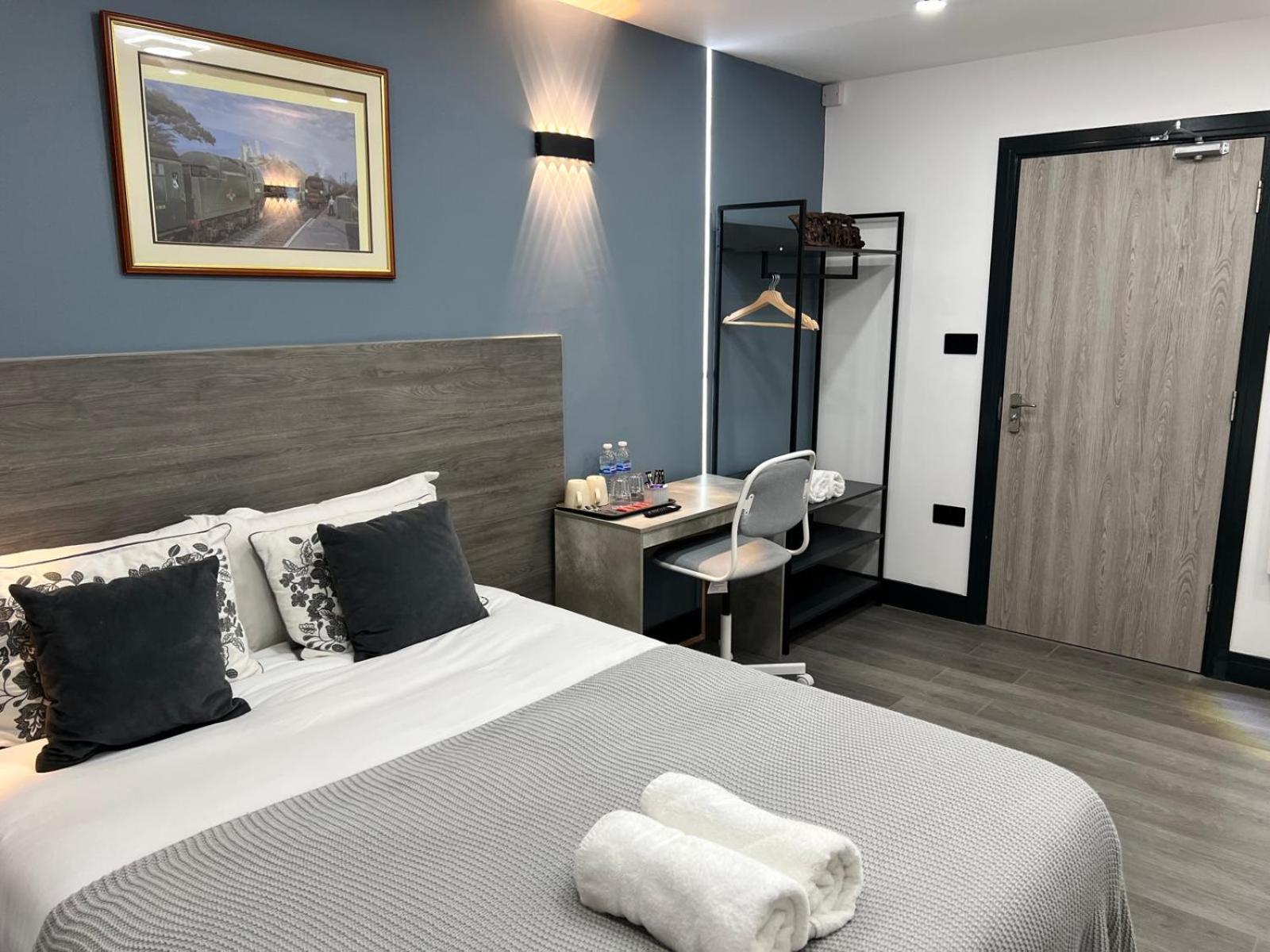 Thandi House Heathrow Airport Ashford  Zewnętrze zdjęcie